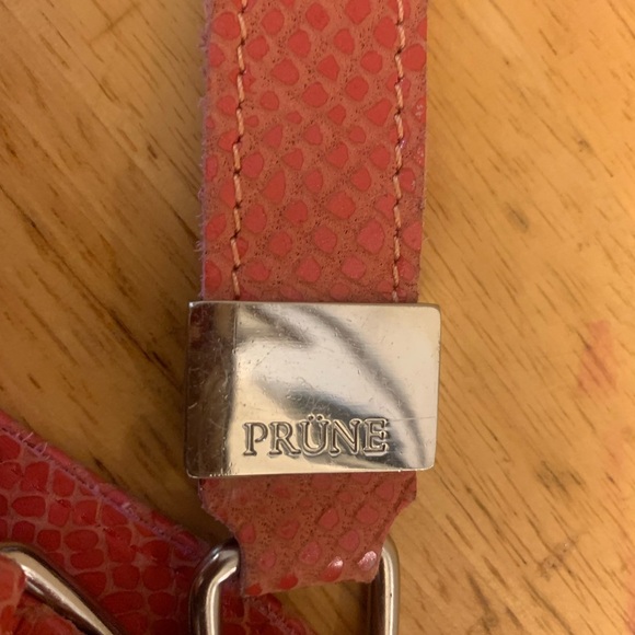 PRUNE Coral Leather Snake Print Design Shoulder Bag - Picture 7 of 13